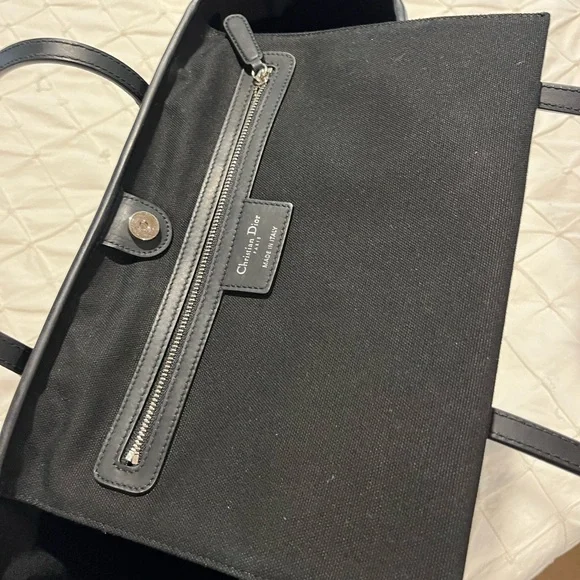 DIOR Tote - Picture 12 of 13